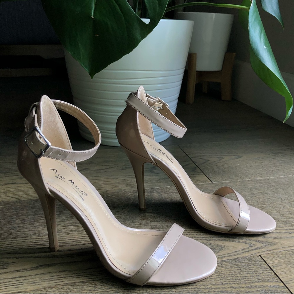 NUDE ANKLE STRAP HEELS